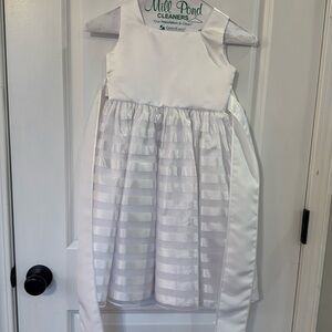 Me too, honey girls flower dress size 4